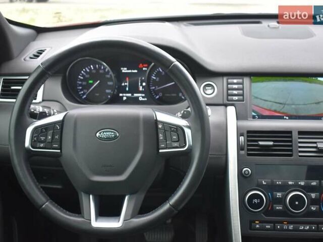 Красный Ленд Ровер Discovery Sport, объемом двигателя 2 л и пробегом 66 тыс. км за 20700 $, фото 3 на Automoto.ua