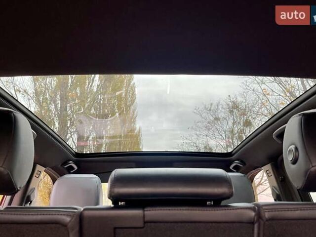 Красный Ленд Ровер Discovery Sport, объемом двигателя 2 л и пробегом 170 тыс. км за 18450 $, фото 56 на Automoto.ua