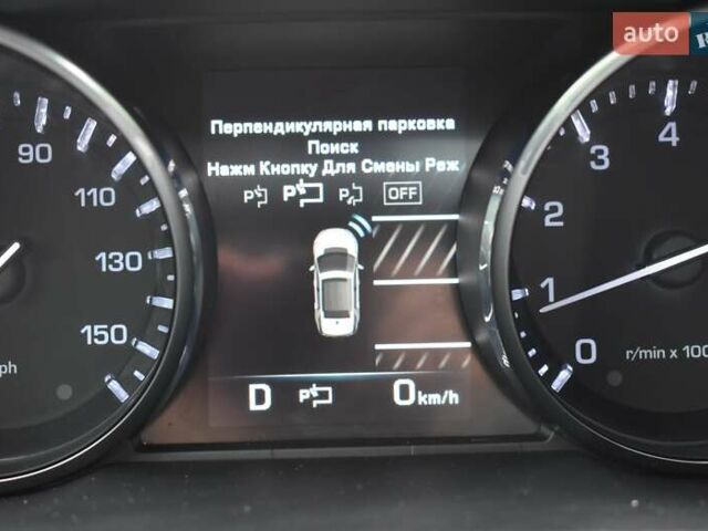 Красный Ленд Ровер Discovery Sport, объемом двигателя 2 л и пробегом 66 тыс. км за 20700 $, фото 7 на Automoto.ua