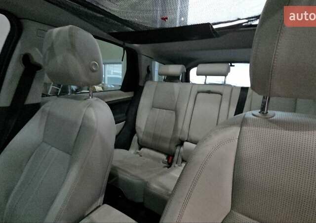 Красный Ленд Ровер Discovery Sport, объемом двигателя 2 л и пробегом 111 тыс. км за 16550 $, фото 20 на Automoto.ua