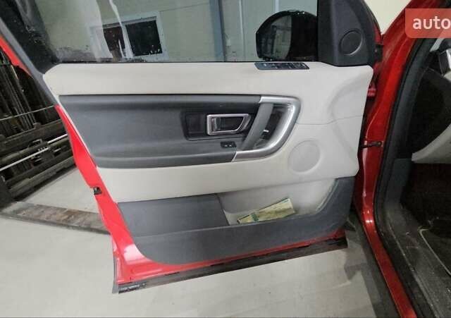Красный Ленд Ровер Discovery Sport, объемом двигателя 2 л и пробегом 111 тыс. км за 16550 $, фото 12 на Automoto.ua