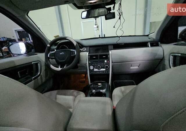 Красный Ленд Ровер Discovery Sport, объемом двигателя 2 л и пробегом 111 тыс. км за 16550 $, фото 17 на Automoto.ua