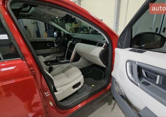 Красный Ленд Ровер Discovery Sport, объемом двигателя 2 л и пробегом 111 тыс. км за 16550 $, фото 10 на Automoto.ua