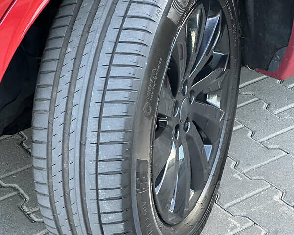 Красный Ленд Ровер Discovery Sport, объемом двигателя 2 л и пробегом 69 тыс. км за 39500 $, фото 32 на Automoto.ua