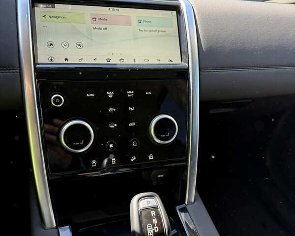 Красный Ленд Ровер Discovery Sport, объемом двигателя 2 л и пробегом 75 тыс. км за 25500 $, фото 12 на Automoto.ua
