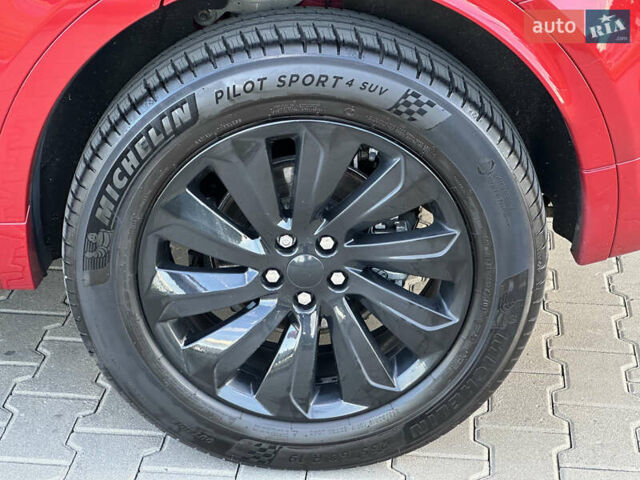 Красный Ленд Ровер Discovery Sport, объемом двигателя 2 л и пробегом 69 тыс. км за 39500 $, фото 33 на Automoto.ua