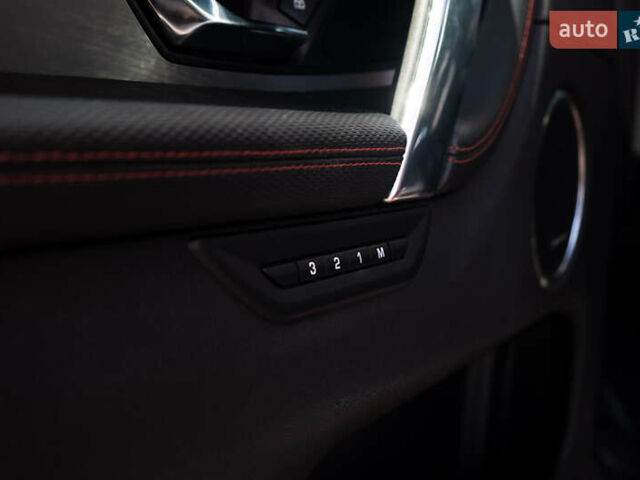 Красный Ленд Ровер Discovery Sport, объемом двигателя 2 л и пробегом 77 тыс. км за 45000 $, фото 13 на Automoto.ua