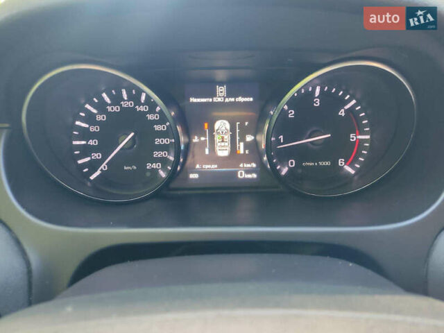 Ленд Ровер Discovery Sport, объемом двигателя 2 л и пробегом 98 тыс. км за 21500 $, фото 16 на Automoto.ua