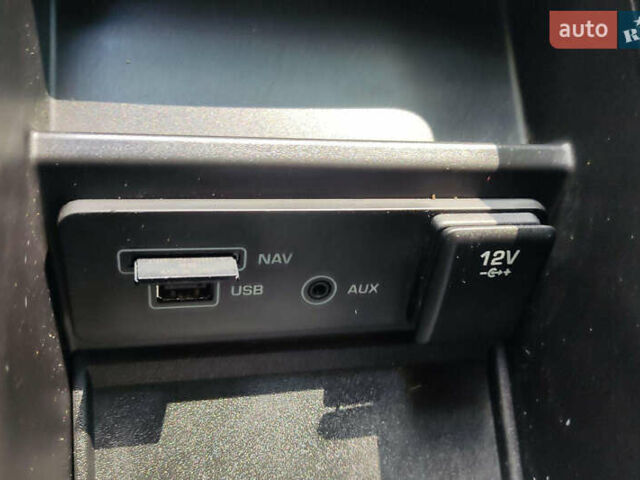 Ленд Ровер Discovery Sport, объемом двигателя 2 л и пробегом 98 тыс. км за 21500 $, фото 19 на Automoto.ua