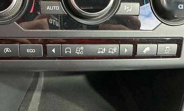 Ленд Ровер Discovery Sport, об'ємом двигуна 2 л та пробігом 158 тис. км за 18750 $, фото 23 на Automoto.ua