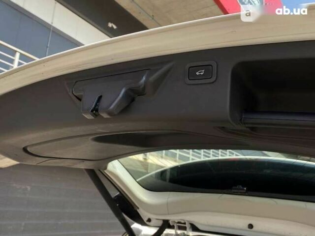 Ленд Ровер Discovery Sport, об'ємом двигуна 2 л та пробігом 100 тис. км за 23900 $, фото 6 на Automoto.ua