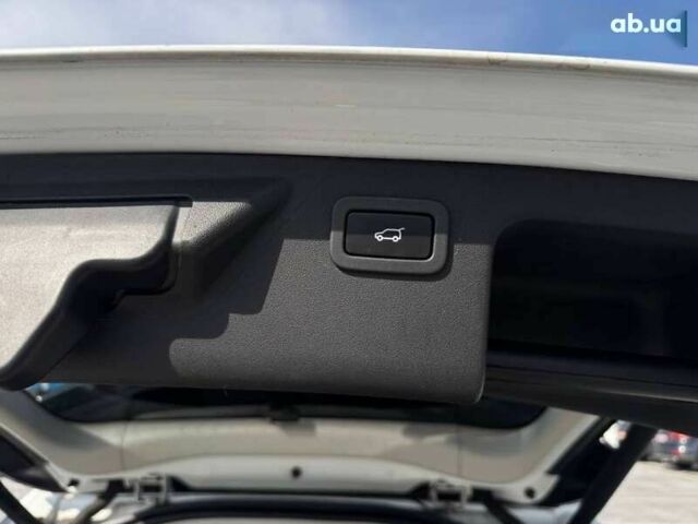 Ленд Ровер Discovery Sport, объемом двигателя 2 л и пробегом 131 тыс. км за 22500 $, фото 9 на Automoto.ua