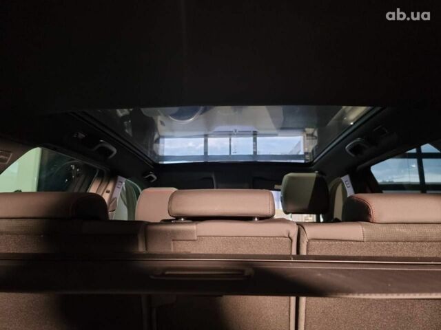 Серый Ленд Ровер Discovery Sport, объемом двигателя 2 л и пробегом 3 тыс. км за 29900 $, фото 4 на Automoto.ua