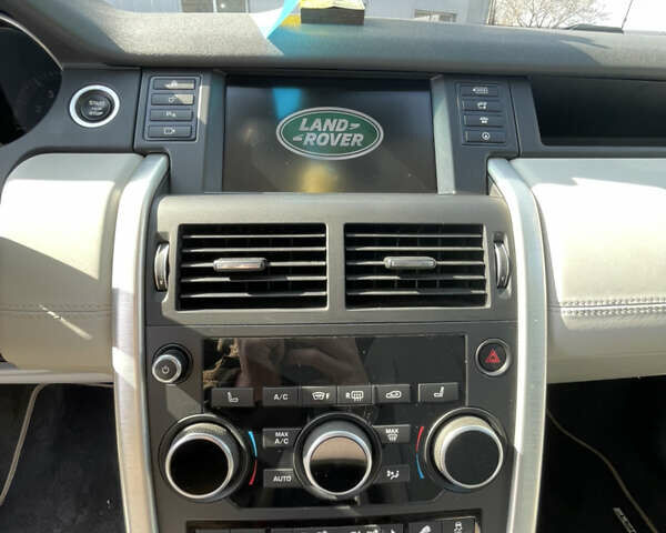 Серый Ленд Ровер Discovery Sport, объемом двигателя 2 л и пробегом 114 тыс. км за 17550 $, фото 17 на Automoto.ua
