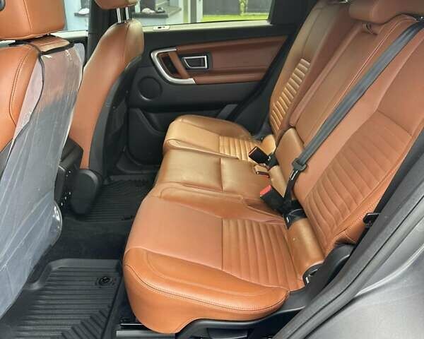 Серый Ленд Ровер Discovery Sport, объемом двигателя 2 л и пробегом 212 тыс. км за 16500 $, фото 22 на Automoto.ua
