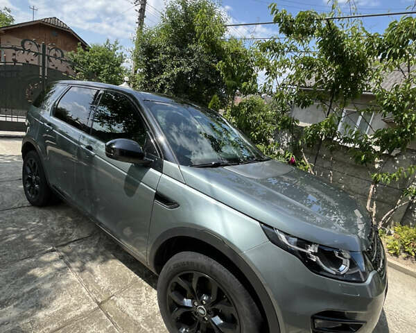 Серый Ленд Ровер Discovery Sport, объемом двигателя 2 л и пробегом 182 тыс. км за 21400 $, фото 2 на Automoto.ua