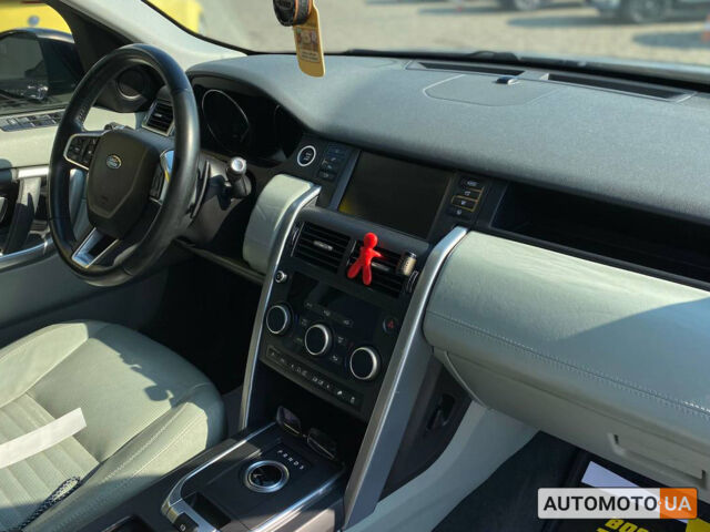 Серый Ленд Ровер Discovery Sport, объемом двигателя 2 л и пробегом 107 тыс. км за 20900 $, фото 16 на Automoto.ua