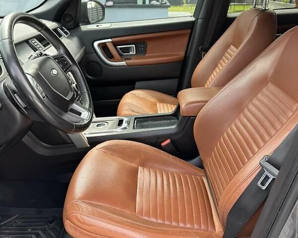 Серый Ленд Ровер Discovery Sport, объемом двигателя 2 л и пробегом 212 тыс. км за 16500 $, фото 23 на Automoto.ua