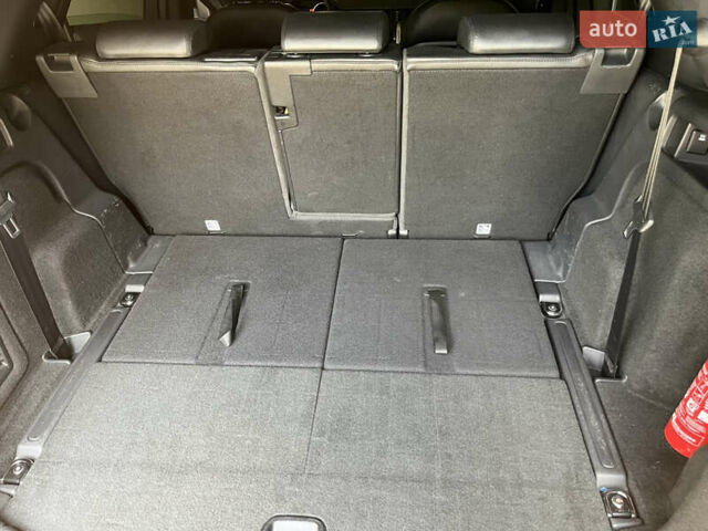 Серый Ленд Ровер Discovery Sport, объемом двигателя 2 л и пробегом 182 тыс. км за 21400 $, фото 8 на Automoto.ua