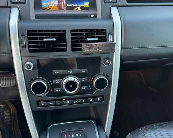 Сірий Ленд Ровер Discovery Sport, об'ємом двигуна 2.18 л та пробігом 225 тис. км за 18800 $, фото 21 на Automoto.ua