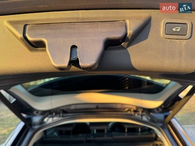 Сірий Ленд Ровер Discovery Sport, об'ємом двигуна 2.18 л та пробігом 225 тис. км за 18800 $, фото 23 на Automoto.ua