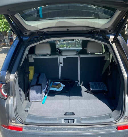 Серый Ленд Ровер Discovery Sport, объемом двигателя 2 л и пробегом 170 тыс. км за 12800 $, фото 10 на Automoto.ua