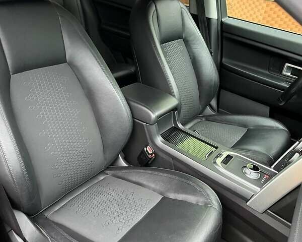 Серый Ленд Ровер Discovery Sport, объемом двигателя 2 л и пробегом 146 тыс. км за 16100 $, фото 34 на Automoto.ua