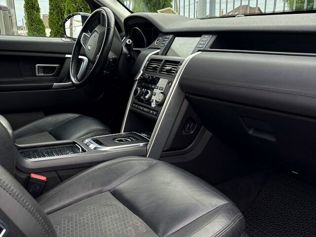 Серый Ленд Ровер Discovery Sport, объемом двигателя 2 л и пробегом 192 тыс. км за 13999 $, фото 3 на Automoto.ua