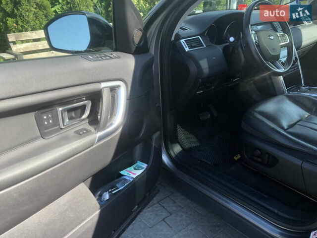 Серый Ленд Ровер Discovery Sport, объемом двигателя 2 л и пробегом 100 тыс. км за 19300 $, фото 7 на Automoto.ua
