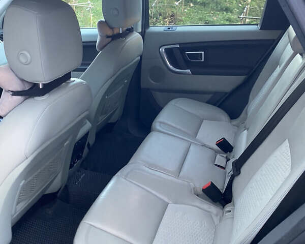 Серый Ленд Ровер Discovery Sport, объемом двигателя 2 л и пробегом 96 тыс. км за 19000 $, фото 19 на Automoto.ua