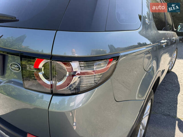 Серый Ленд Ровер Discovery Sport, объемом двигателя 2 л и пробегом 147 тыс. км за 23500 $, фото 5 на Automoto.ua
