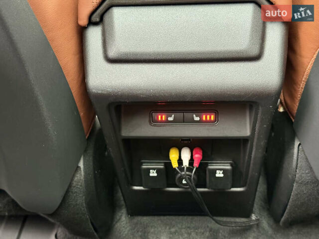 Сірий Ленд Ровер Discovery Sport, об'ємом двигуна 2.2 л та пробігом 139 тис. км за 23500 $, фото 33 на Automoto.ua