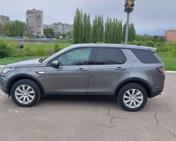 Серый Ленд Ровер Discovery Sport, объемом двигателя 2 л и пробегом 178 тыс. км за 18700 $, фото 1 на Automoto.ua