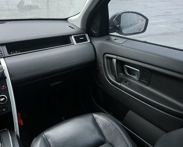 Сірий Ленд Ровер Discovery Sport, об'ємом двигуна 2 л та пробігом 10 тис. км за 18700 $, фото 34 на Automoto.ua