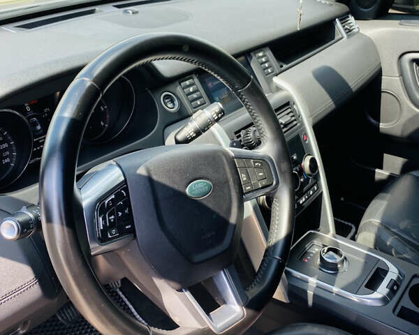 Серый Ленд Ровер Discovery Sport, объемом двигателя 2 л и пробегом 228 тыс. км за 20300 $, фото 13 на Automoto.ua