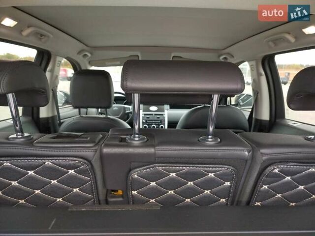 Серый Ленд Ровер Discovery Sport, объемом двигателя 2 л и пробегом 153 тыс. км за 19900 $, фото 19 на Automoto.ua