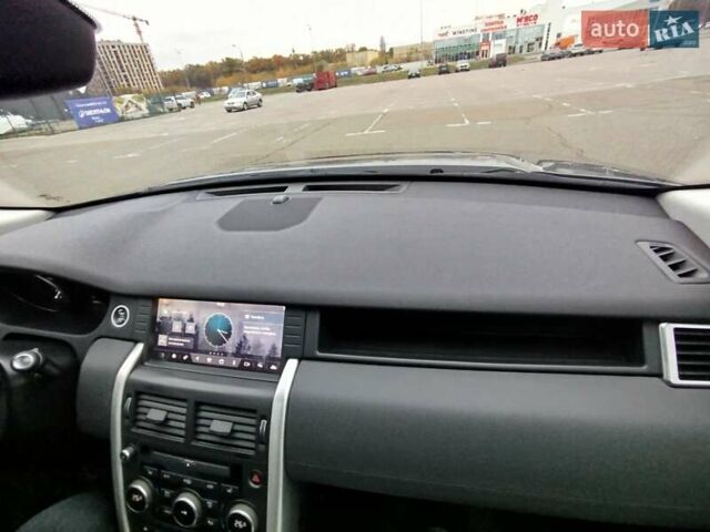 Серый Ленд Ровер Discovery Sport, объемом двигателя 2 л и пробегом 153 тыс. км за 19900 $, фото 42 на Automoto.ua