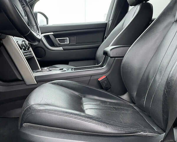 Сірий Ленд Ровер Discovery Sport, об'ємом двигуна 2 л та пробігом 222 тис. км за 17900 $, фото 13 на Automoto.ua