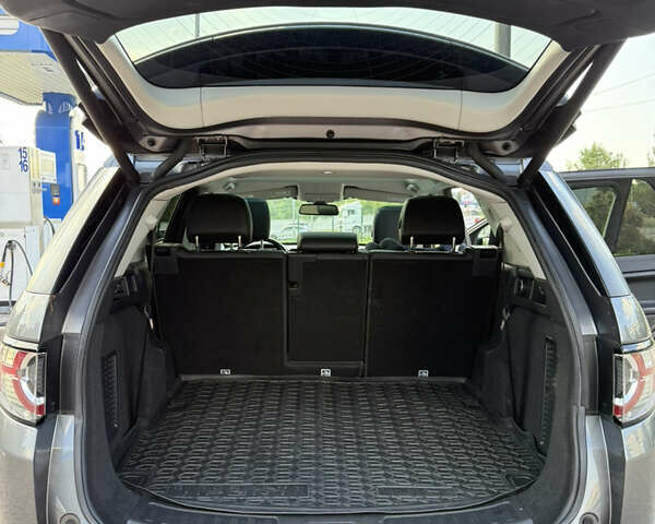 Сірий Ленд Ровер Discovery Sport, об'ємом двигуна 2 л та пробігом 180 тис. км за 17000 $, фото 10 на Automoto.ua