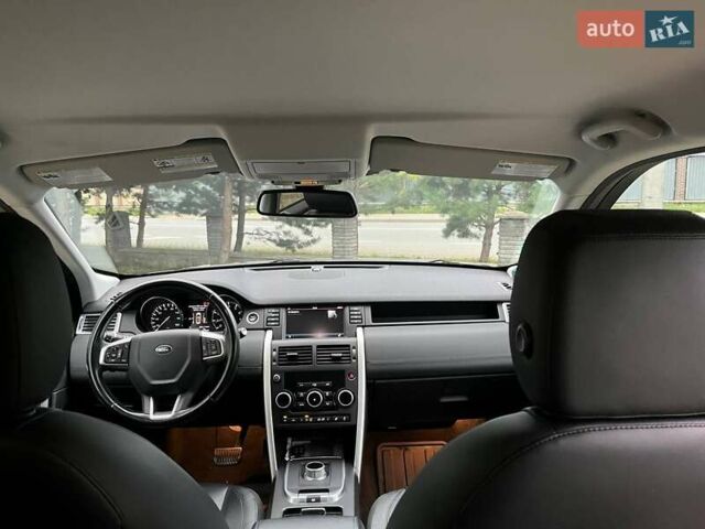 Серый Ленд Ровер Discovery Sport, объемом двигателя 2 л и пробегом 146 тыс. км за 16100 $, фото 32 на Automoto.ua
