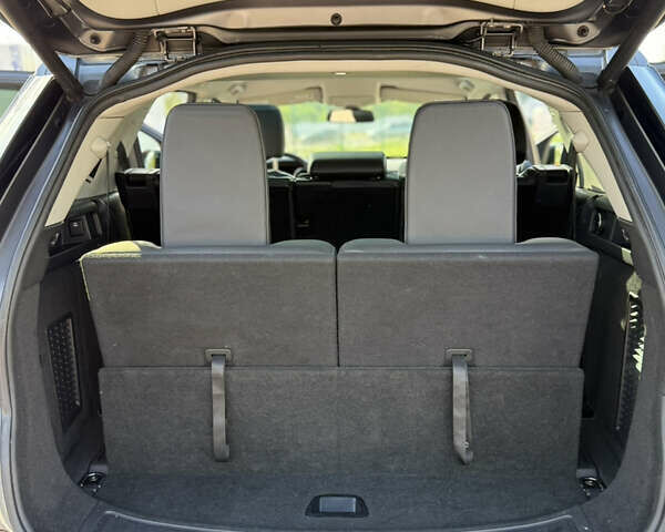 Сірий Ленд Ровер Discovery Sport, об'ємом двигуна 2 л та пробігом 180 тис. км за 17000 $, фото 34 на Automoto.ua