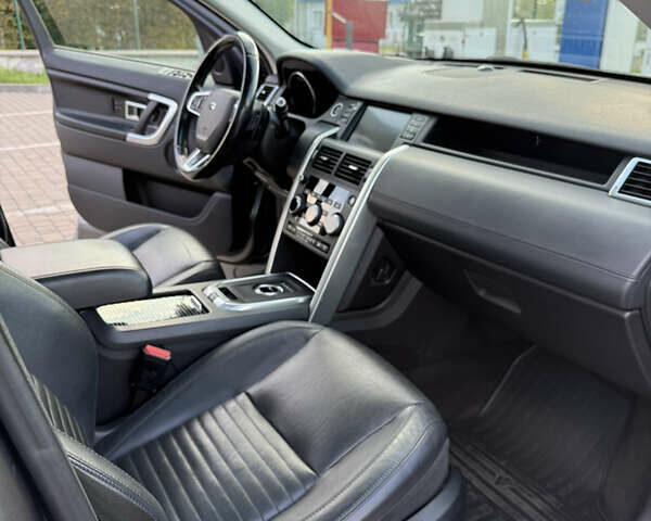 Сірий Ленд Ровер Discovery Sport, об'ємом двигуна 2 л та пробігом 180 тис. км за 17000 $, фото 5 на Automoto.ua