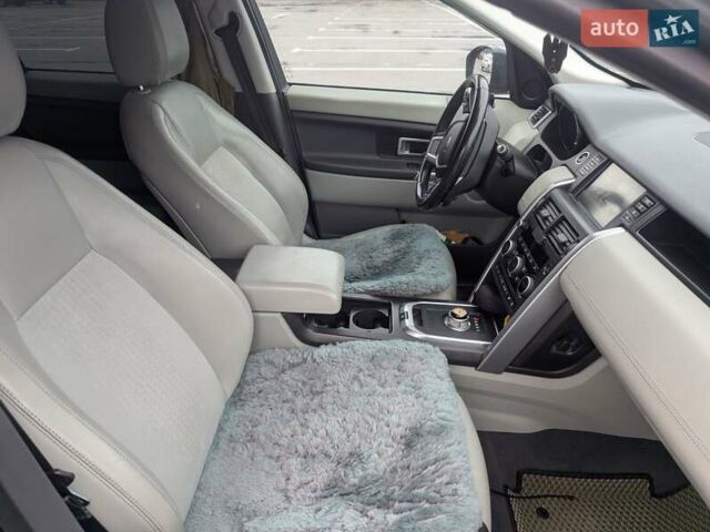 Серый Ленд Ровер Discovery Sport, объемом двигателя 2.18 л и пробегом 188 тыс. км за 20500 $, фото 8 на Automoto.ua