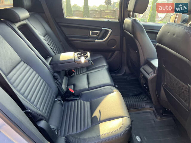 Серый Ленд Ровер Discovery Sport, объемом двигателя 2 л и пробегом 84 тыс. км за 22300 $, фото 47 на Automoto.ua
