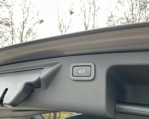 Сірий Ленд Ровер Discovery Sport, об'ємом двигуна 2 л та пробігом 222 тис. км за 17900 $, фото 26 на Automoto.ua