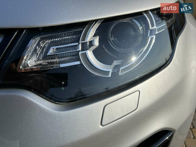 Серый Ленд Ровер Discovery Sport, объемом двигателя 2 л и пробегом 84 тыс. км за 20500 $, фото 16 на Automoto.ua