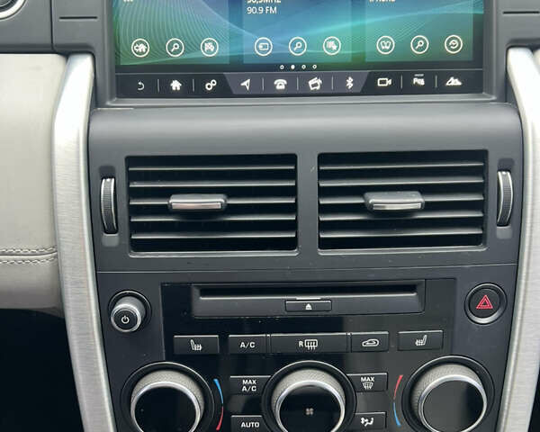 Сірий Ленд Ровер Discovery Sport, об'ємом двигуна 2 л та пробігом 145 тис. км за 17500 $, фото 19 на Automoto.ua