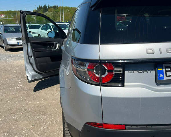 Серый Ленд Ровер Discovery Sport, объемом двигателя 2 л и пробегом 160 тыс. км за 16800 $, фото 6 на Automoto.ua