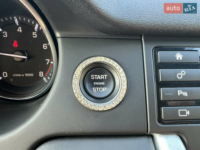 Серый Ленд Ровер Discovery Sport, объемом двигателя 2 л и пробегом 84 тыс. км за 20500 $, фото 37 на Automoto.ua