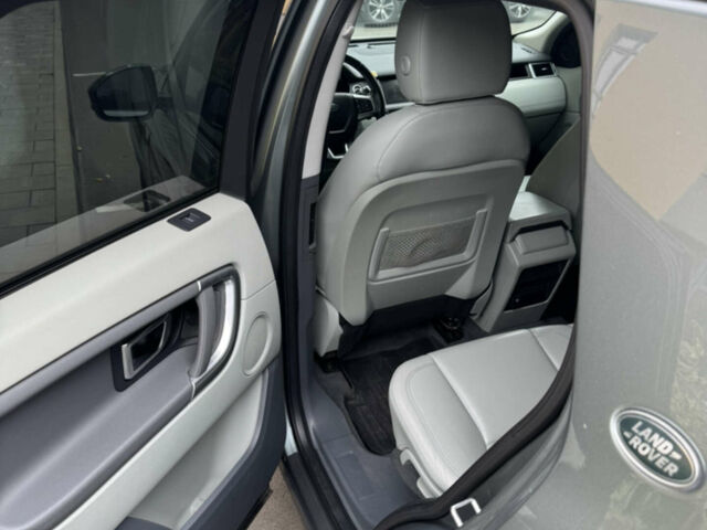 Серый Ленд Ровер Discovery Sport, объемом двигателя 2.2 л и пробегом 190 тыс. км за 18900 $, фото 18 на Automoto.ua